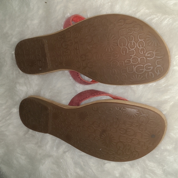 UGG Size 10 W red Leather Thong Sandals - Picture 6 of 6